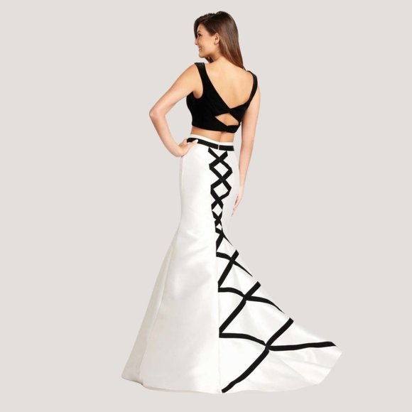 Mon Cheri 'Ellie Wilde' Two-Piece Gown - Picture 2 of 10